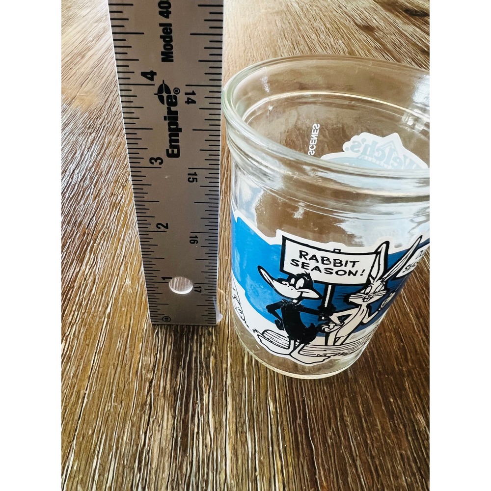 Vintage 1994 Welch's Looney Tunes Collector Series Glass #11 Bugs Daffy Duck